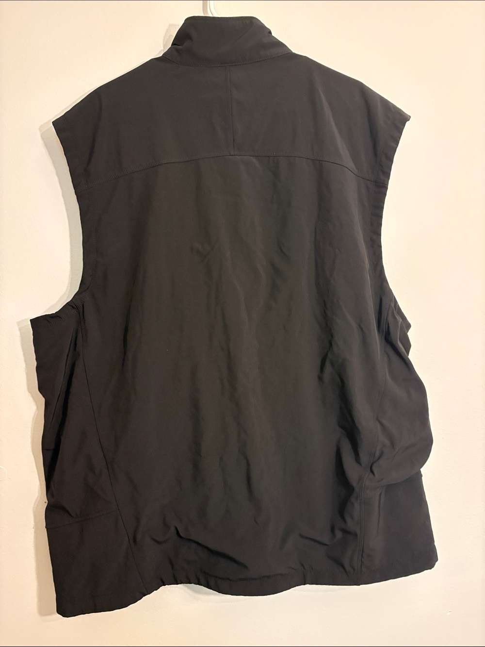 Mercedes-Benz Men's Black Zip Vest with Logo - Picture 9 of 9